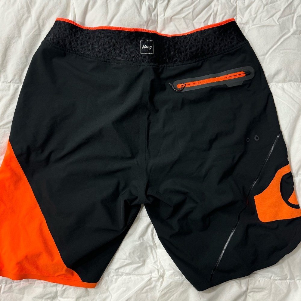 RipCurl, size 32, Black/orange